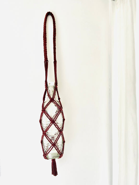 Porte-vin en macramé