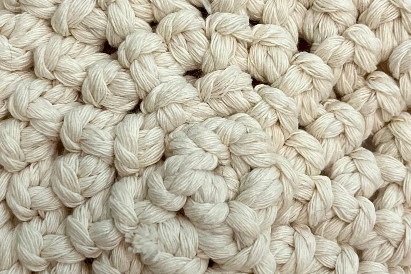 Porte-bouteille en macramé