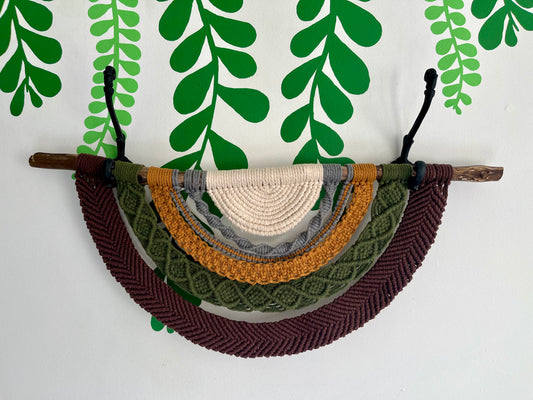Macramé demi-lune